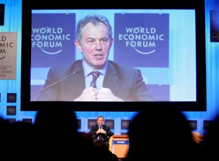 Tony Blair, par ailleurs membre du Groupe de Bilderberg